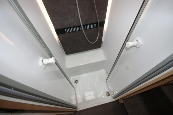 Adria Coral Plus 670 DL 2024 – Image 12