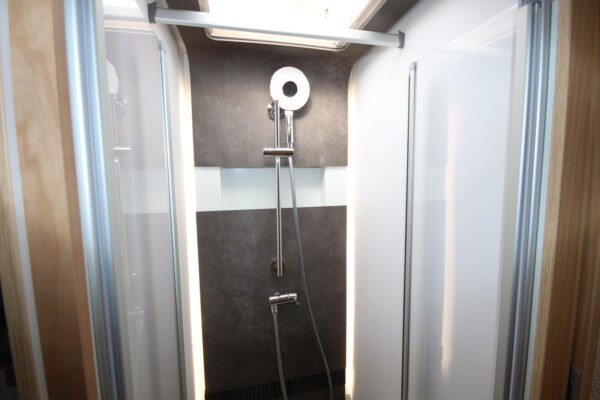 Adria Coral Plus 670 DL 2024 – Image 13