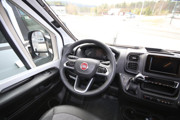Adria Coral Plus 670 DL 2024 – Image 4