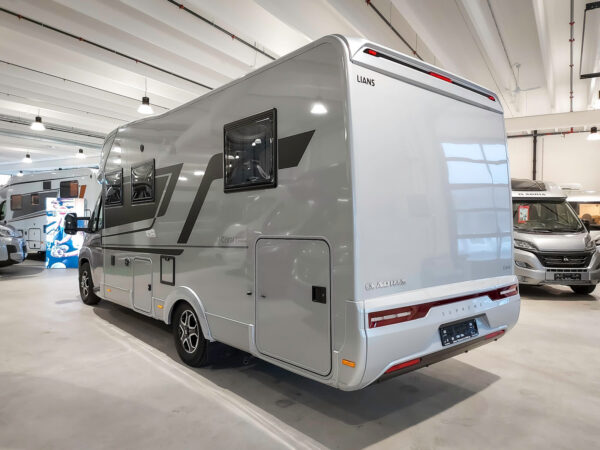 Adria Coral Supreme 670 DC 2025 – Image 17