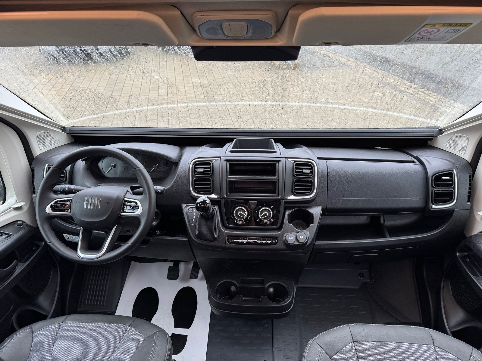 Adria Twin 640 SLB 2025 – Image 3