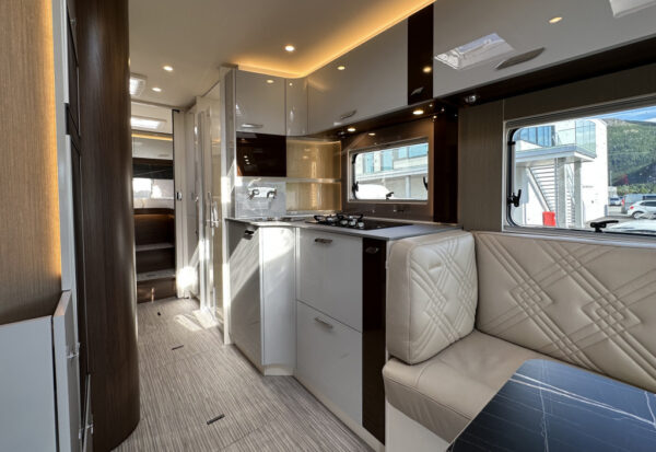 Bürstner Elegance I 910 G 2023 – Image 17