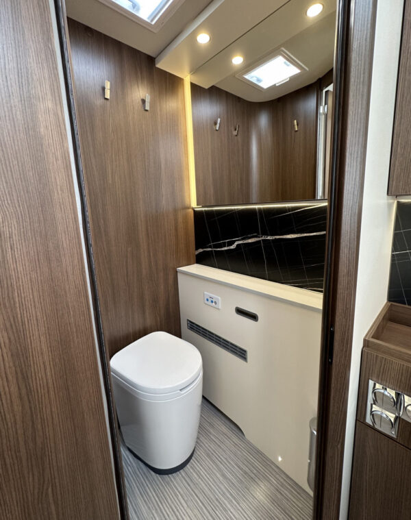 Bürstner Elegance I 910 G 2023 – Image 5