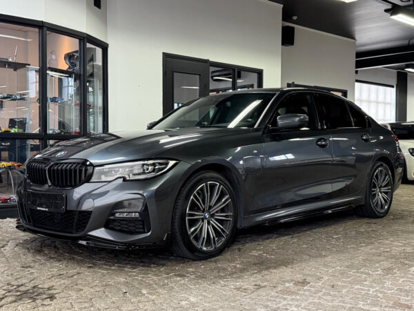 BMW 330e M 2020 – Image 2