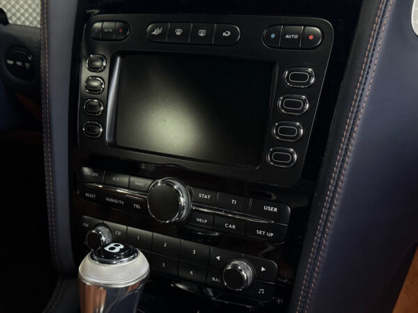 Bentley Continental GT 2010 – Image 13