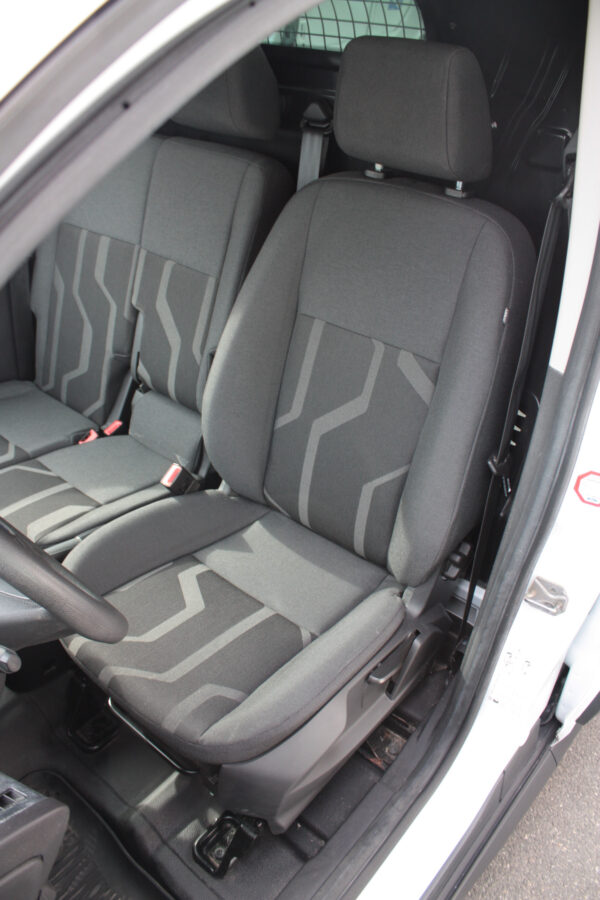 Ford Transit Connect – Image 5
