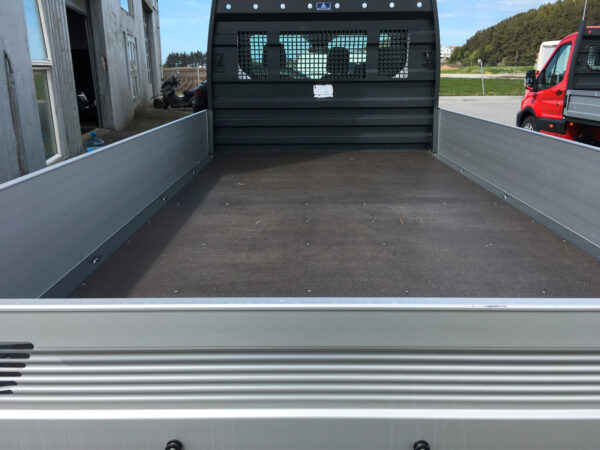 Ford Transit 2024 – Image 6