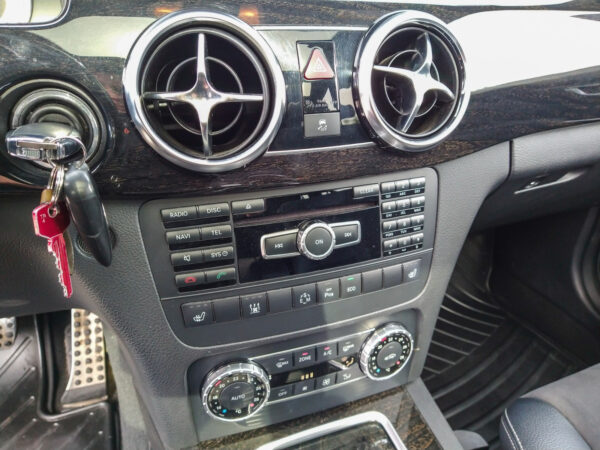 Mercedes-Benz GLK 220CDI 2014 – Image 12