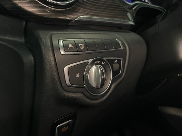 Mercedes-Benz EQV 2021 – Image 9