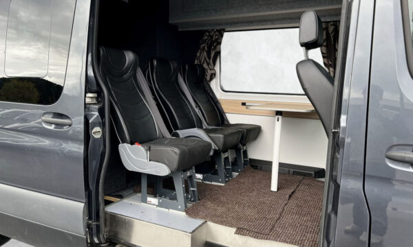 Mercedes-Benz Sprinter 2022 – Image 10