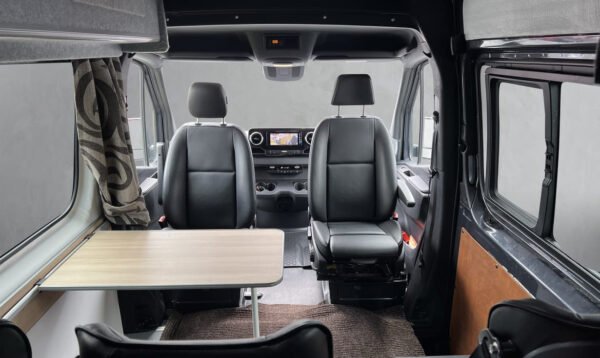Mercedes-Benz Sprinter 2022 – Image 12