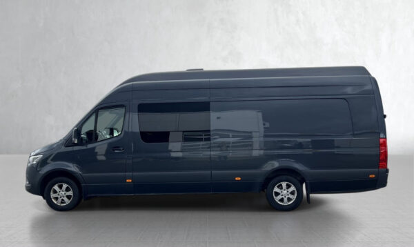 Mercedes-Benz Sprinter 2022 – Image 2