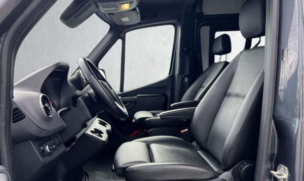 Mercedes-Benz Sprinter 2022 – Image 3