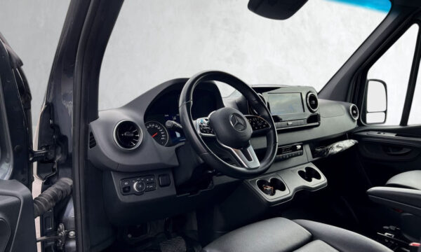 Mercedes-Benz Sprinter 2022 – Image 4