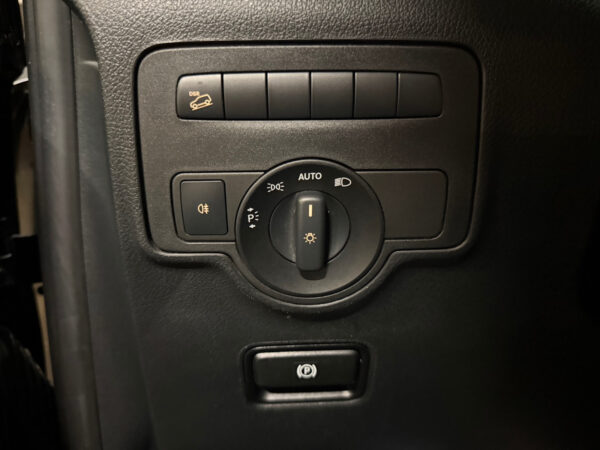 Mercedes-Benz Vito 190-4MATIC-A2-AUT-SE 2020 – Image 18