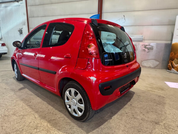 Peugeot 107 2011 – Image 2