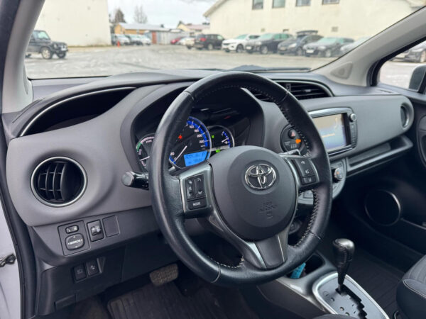 Toyota Yaris 2016 – Image 18