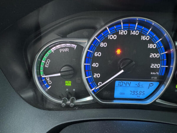 Toyota Yaris 2016 – Image 9
