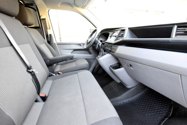 Volkswagen Transporter T6.1 2020 – Image 11