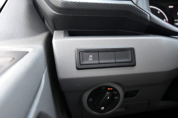 Volkswagen Transporter T6.1 2020 – Image 13