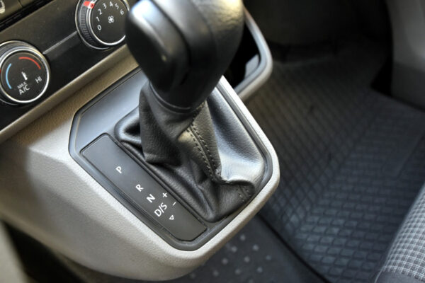 Volkswagen Transporter T6.1 2020 – Image 17