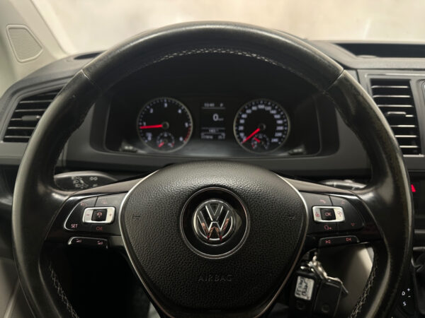 Volkswagen Transporter 2.0TDI 2017 – Image 8