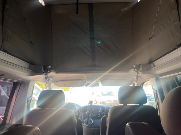 Volkswagen Transporter 2005 – Image 16