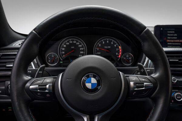 BMW M4 2018 – Image 11