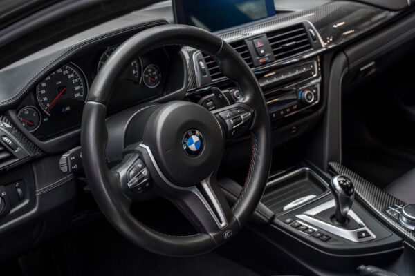 BMW M4 2018 – Image 25