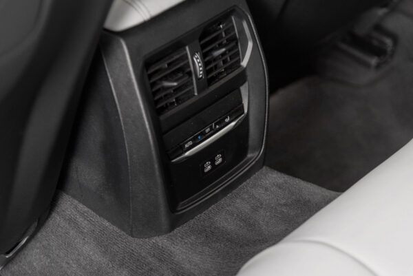 BMW M3 Competition M xDrive 2023 510 ch – Image 23