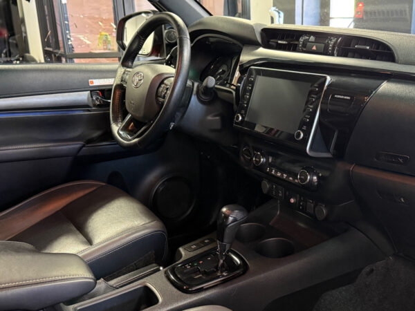 Toyota HiLux 2.8D 4WD 2021 – Image 8