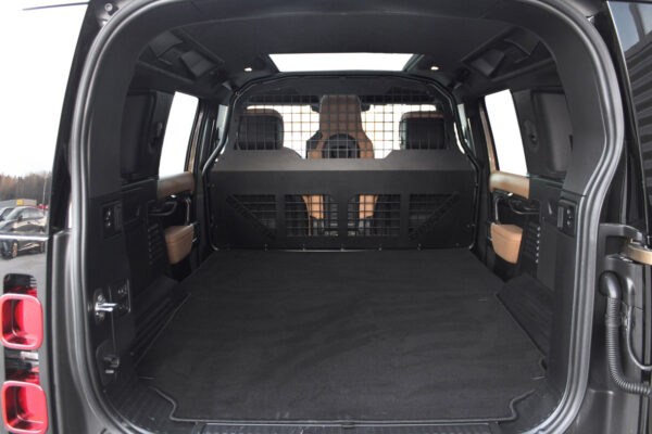 Land Rover Defender 3.0l 300ch X-HSE 2025 – Image 13