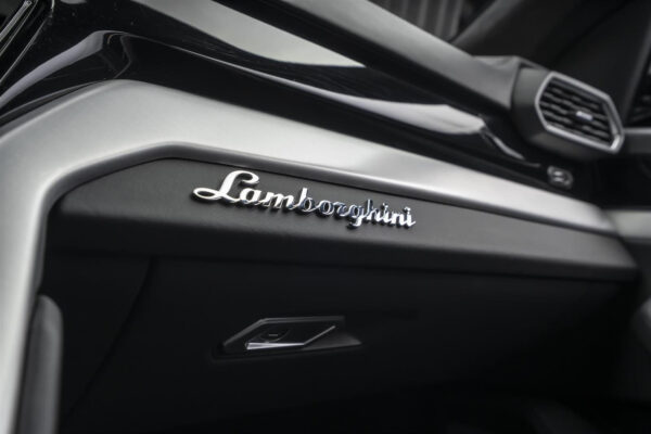 Lamborghini Urus 2020 – 650 CV – Image 12