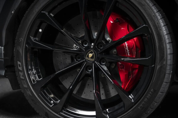 Lamborghini Urus 2020 – 650 CV – Image 29