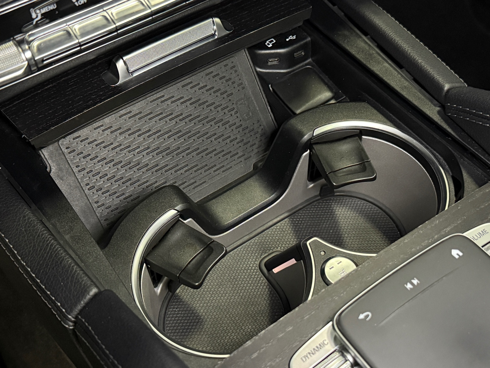 Mercedes-Benz GLS 350d AMG 2020 – Image 11