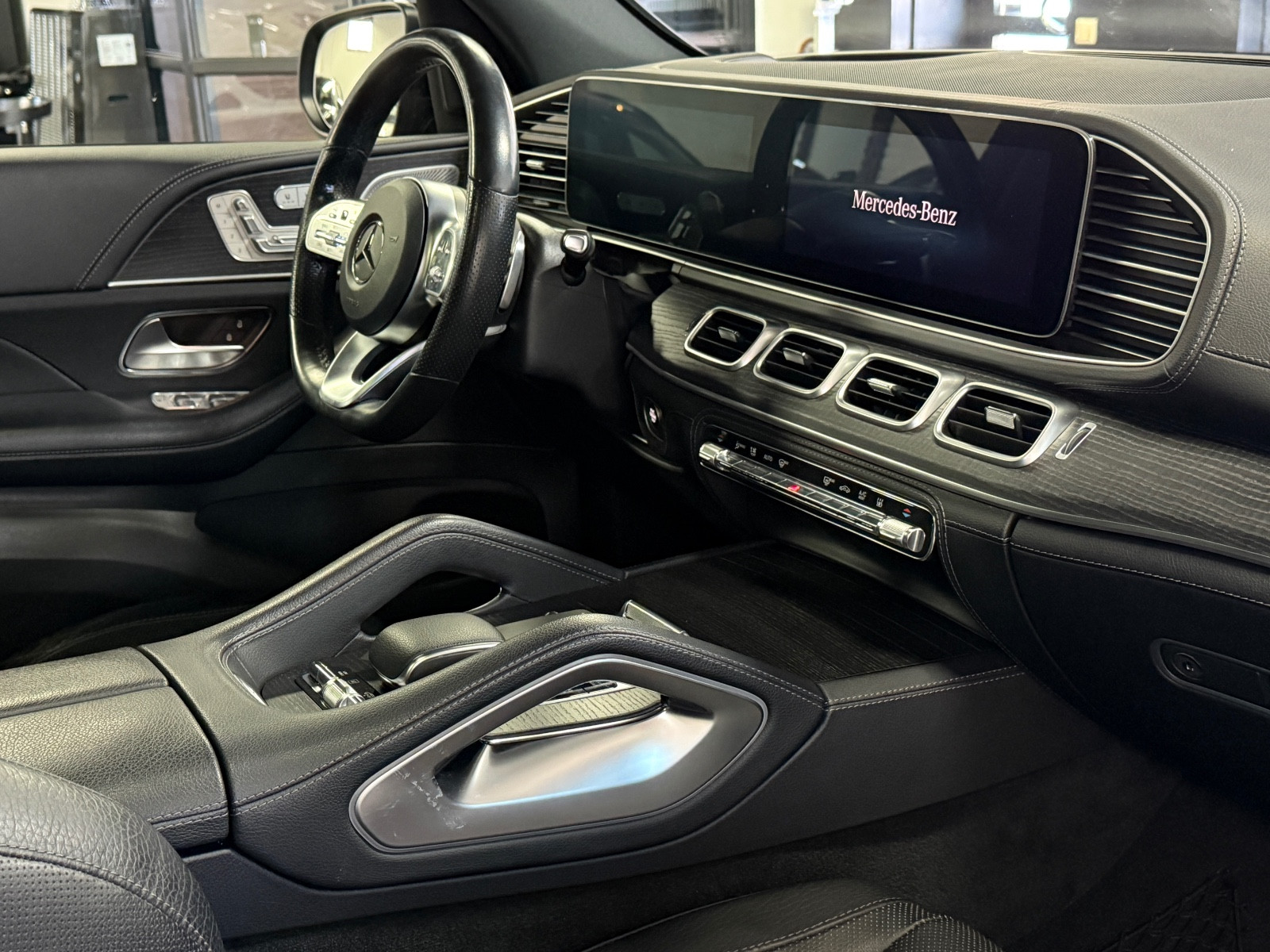 Mercedes-Benz GLS 350d AMG 2020 – Image 5