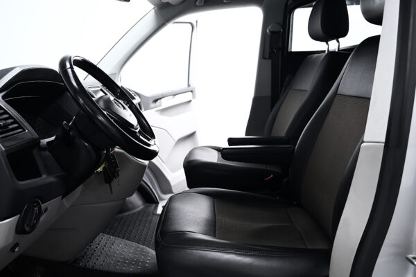 Volkswagen Transporter 2.0TDI 2019 – Image 13