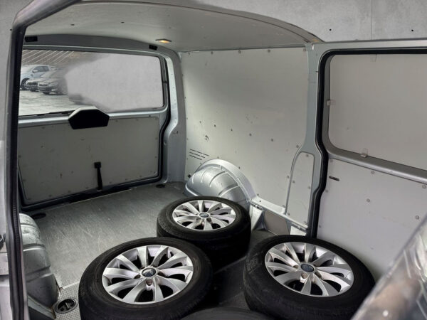 Volkswagen Transporter T6 2018 – Image 18