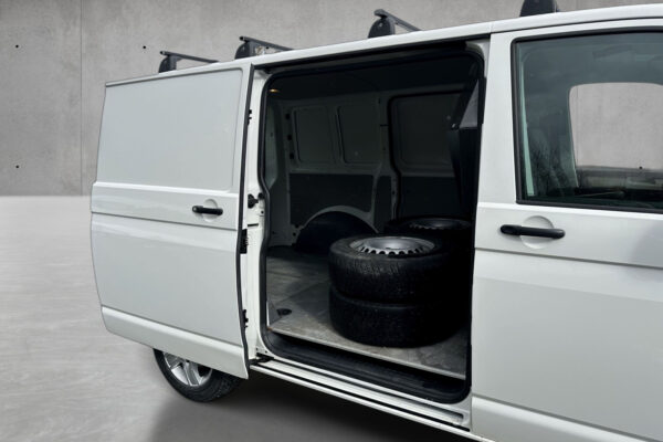 Volkswagen Transporter 2.0tdi 2017 – Image 14