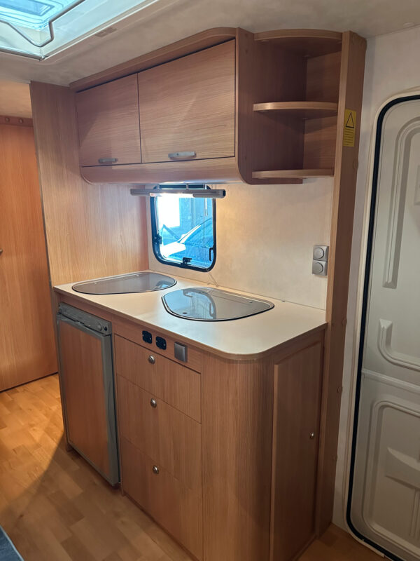 Adria Altea 462 2008 – Image 10