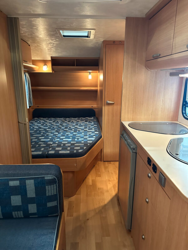 Adria Altea 462 2008 – Image 11