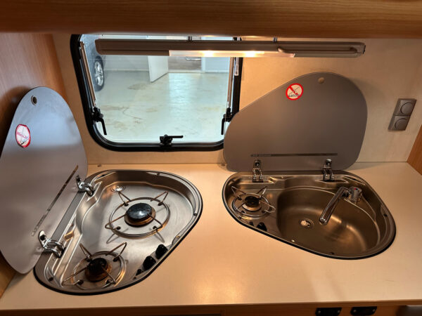 Adria Altea 462 2008 – Image 13