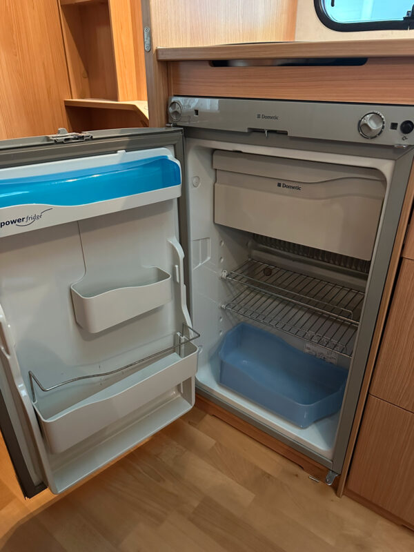 Adria Altea 462 2008 – Image 14