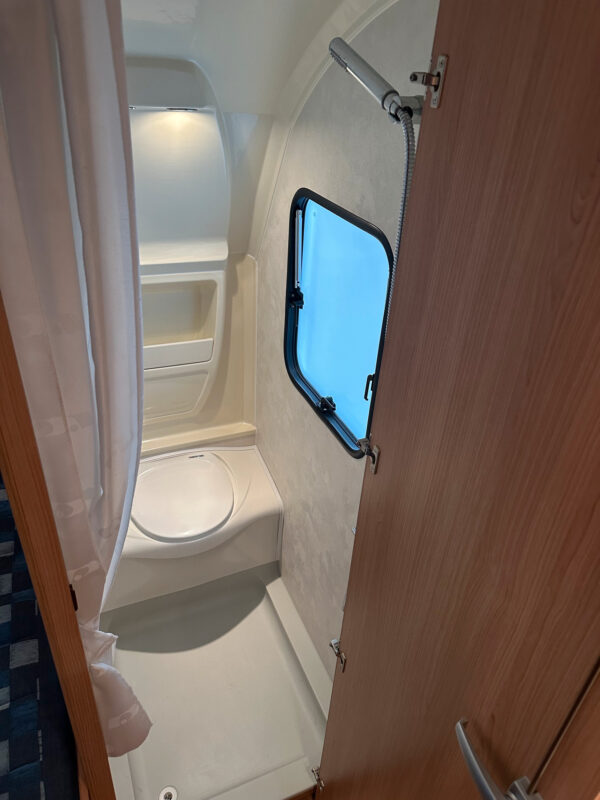 Adria Altea 462 2008 – Image 18