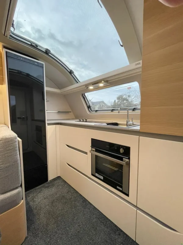 Adria Adora 613 HT 2024 – Image 10