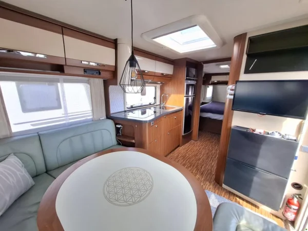 Hymer ERIBA Nova S 670 DB 2010 – Image 2