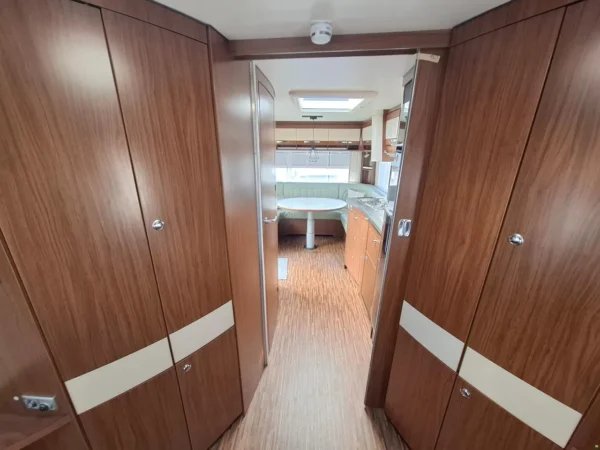 Hymer ERIBA Nova S 670 DB 2010 – Image 4