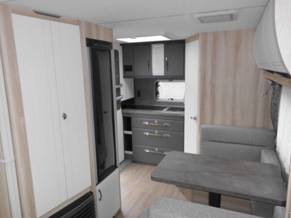 Hobby De Luxe 460 SFf 2025 – Image 5